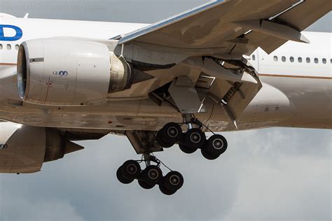 boeing 777 landing gear|777X Rev E .